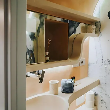 Angolo Laggetto アパート *